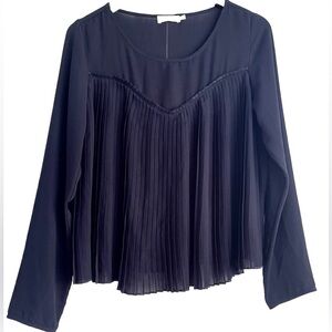 L anthropologie Elodie Navy Accordion Pleat Semi Sheer Top Blouse EXQUISITE